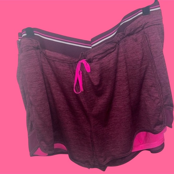 Oversized workout shorts - Picture 1 of 4